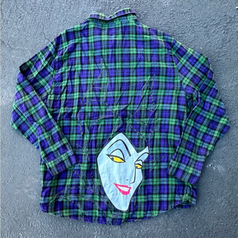 Disney Cakeworthy Women's Plaid Flannel Sleeping Beauty Maleficent Shirt Large